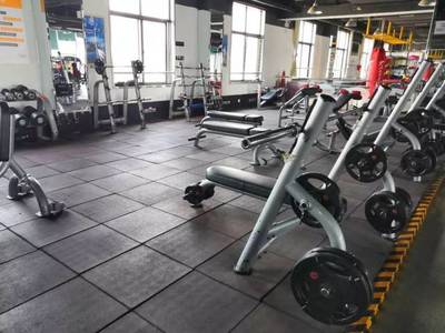 為什么你的健身房會“跑路”？鄭州24家健身房倒閉原因深度剖析